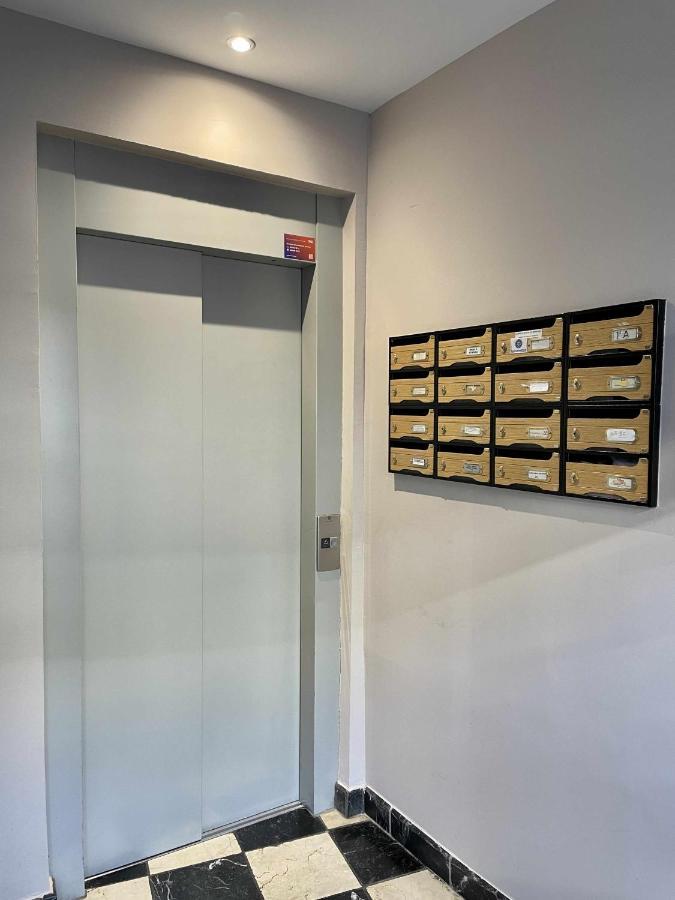 Zabella Mercado Central Apartman Zaragoza Kültér fotó